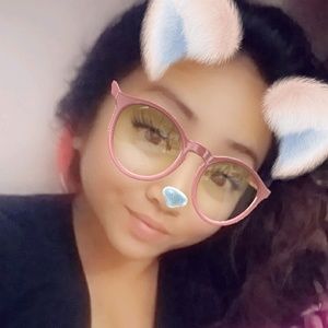 Meet your Posher, Angelica